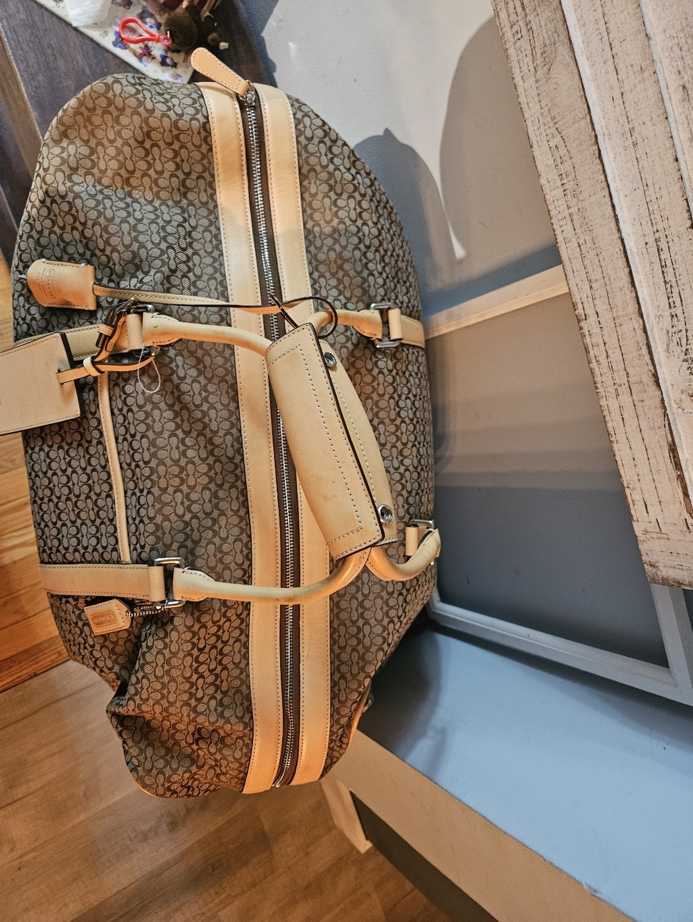 Coach Tan Signature Canvas Weekender Bag - Picture 6 of 13